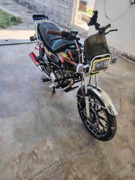 لبيع نامي برو محسن 200عدل موديل 25 جديد بعده مكان جسر حلوان  سعر 925بي مجال***********
