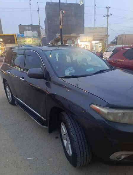 ها يلندر 2011 امريكي مصبوغة حزام جمالية محرك كير مكفول  
مكان السيارة  الانبار القائم 
تحكم ستيرن 
كشن كهربائي 
فتحة بالسقف
لتواصل رقم الهاتف
السعر 158 ورقه 
‏‪***********‬‏
