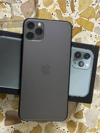 ١١ برو ماكس الجهازه ما مصلحه مكفوله بس بيه خط بل شاشه الذكراه ٢٥٦ البط...