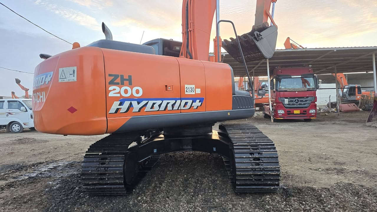 بسـم الله الـــرحمن الـــرحيــــٌم

#يوجد لدى معرض النجوم للاليات الثقيله كافه انواع واحجام الحفارات

دخول جديد                           
                                          
  فايف اي حجم -200-محرك   4V انجكتر 🎫

مكفول كفاله عامه ✅

موديل 2014                مكينه جديده كلش 

كلشي عله وضع الشركه✅           فقط لعشاق انجكتر 

العنوان المعرض.  بابل —الشوملي -طريق الحولي

 ***********
                             قاسم طرنان
