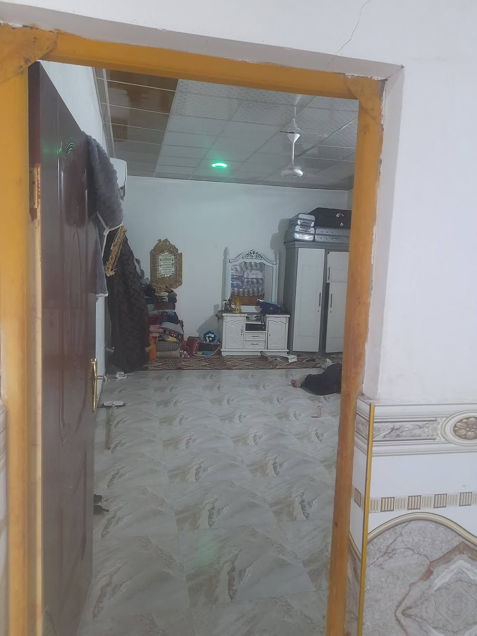 بيت زراعي للبيع مساحه 280 بدور سيد حمزه نزل الرابع بيت يحتوي على غرفتين وهول ومطبخ وحمام داخلي وخارجي فقط البناء بلوك عقيده جديد سعر 60 وبي مجال بسيط  ***********   اتصال واتساب
