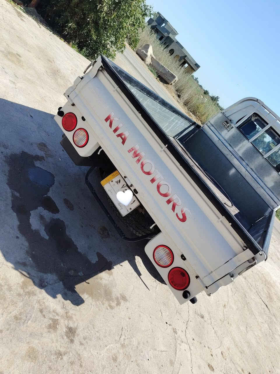 للبيع كيا 2016  رقم بغداد سنويه مجدده
سياره  نضيفه حيل ماشيه 112 مكفوله كفاله عامه ع وضع شركه 
العنوان بابل السعر 115 رقمي ***********
