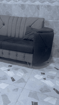 للبيع جديد خشب عراقي الطول 7 امتار السعر 350 بي مجال بسيط للشراي ***********
