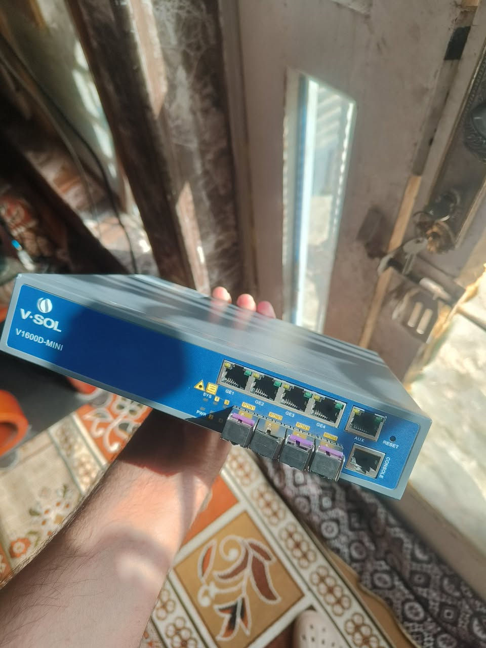 السلام عليكم Vsol او ال تي للبيع الجهاز نظيف كلش

***********
