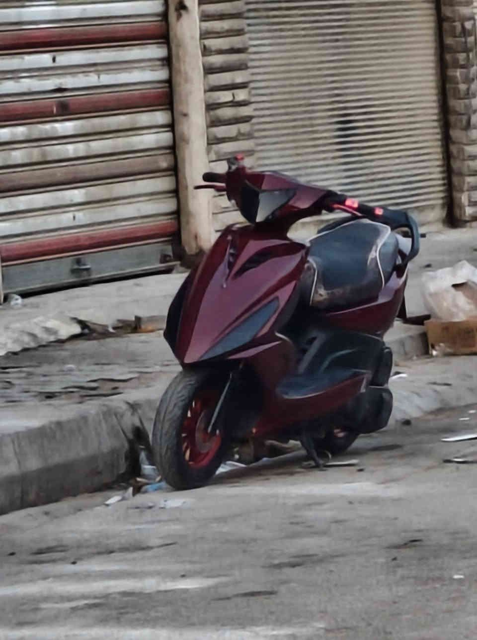 سلام عليكم.    دراجه ماكس مضلع.  ياباني ياباني.   شرط ما مفتوح برغي بيه مكينه ناعمه وتخبل ول شلعه شك لكاع دراجه علئ لفحص وين متريد افحص.  سعر600 متواجد عل فيس وهاذا رقمي *********** مكان شاميه
