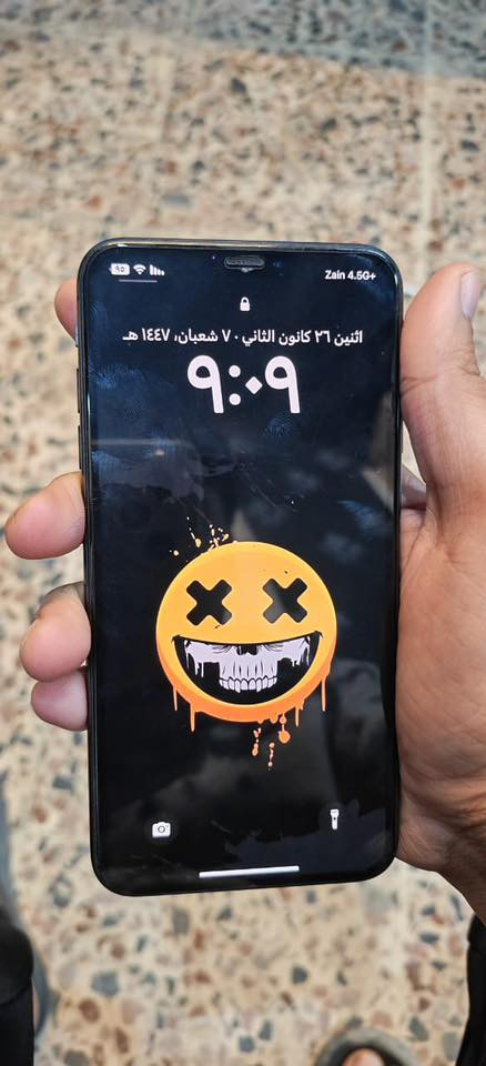 السلام عليكم 
ايفون اكس ماكس بطاريه ٧٧ شرق اوسط بلاد ذاكره ٢٥٦ 
السعر خاص ***********
