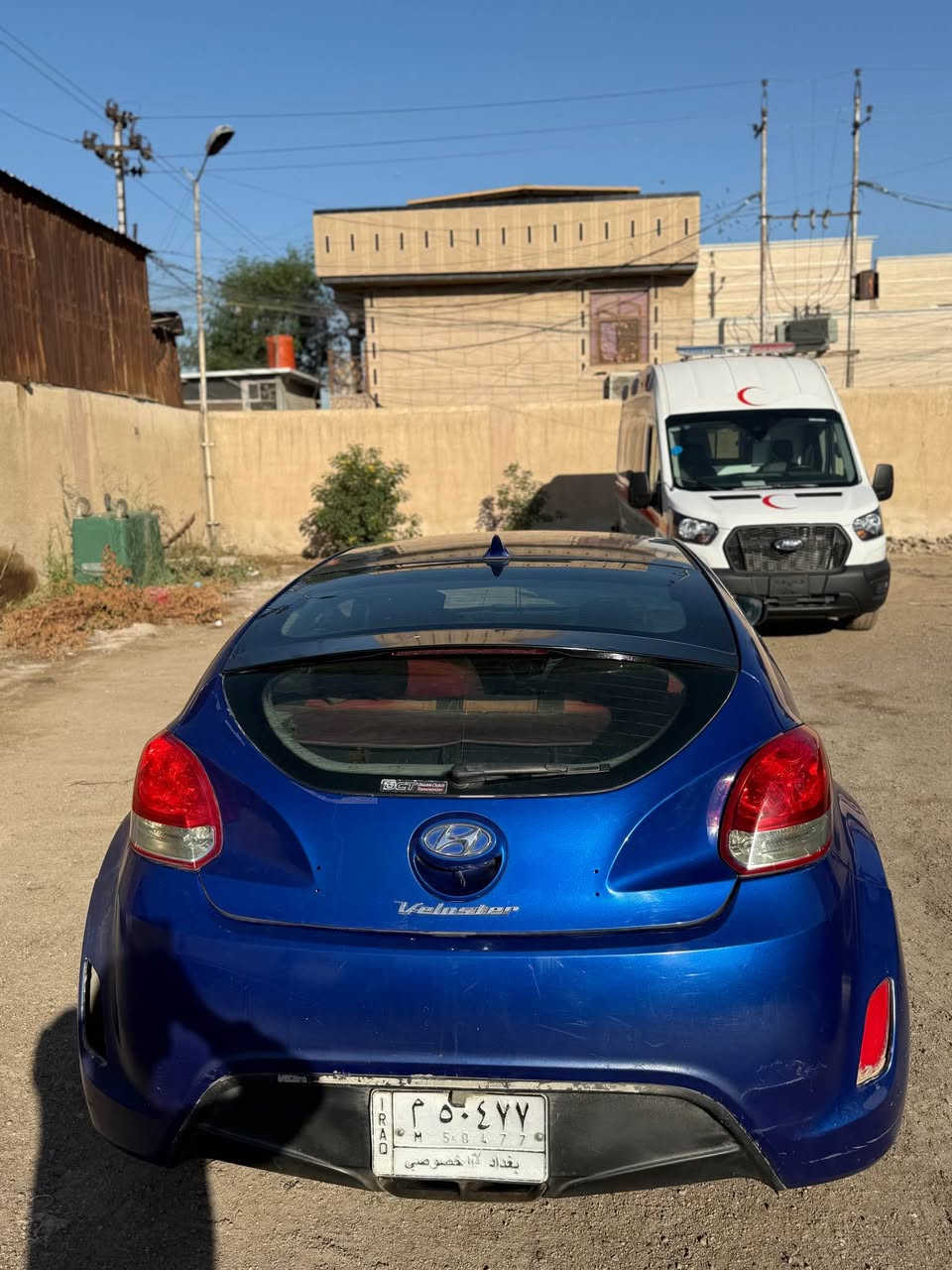 السلام عليكم 
للبيع هونداي فولستر ٢٠١٣ 
مواصفات عاديه 
بيها قطع صبغ وطخات خفيفه اني ابيع حزام  السياره باسمي تحويل ثاني يوم 
رايدها ب٧٥ وبيها مجال 
مكان السياره بغداد 
*********** بغداد, العراق
