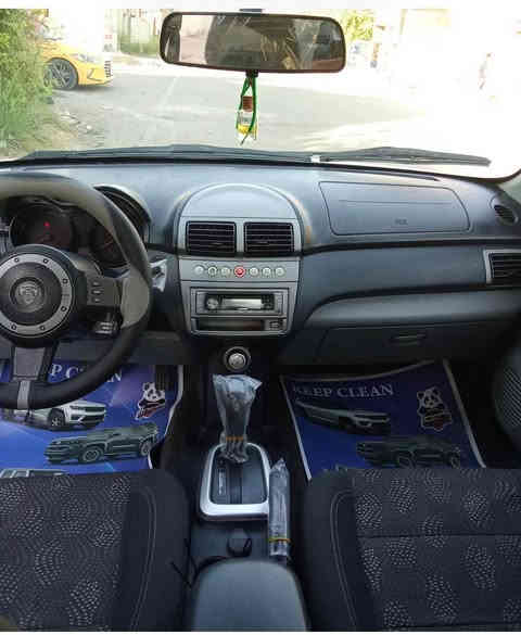 السلام عليكم ورحمة الله وبركاته بروتون بيرسونا للبيع موديل 2013 رقم بغداد انكليزي الجديد السيارة بأسمي كلشي شغال بيها تدفئة تبريد صدر جديد بطارية جديدة بيها فقط نضوح زيت من الصرة او واشر كيس الباقي تمام السعر 64 ورقة وبيها مجال للطيبين السونار مرفق مع الصور مكاني بغداد الاعظمية او حي تونس للاتصال ***********  . وشكرا بغداد
