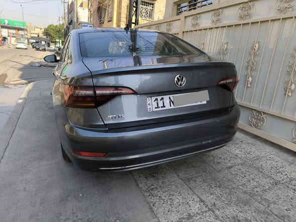 السلام عليكم
جيتا 2019 مواصفات se
رقم بغداد الدولي بأسمي 
محرك 1.4T 
حادث جاملغ امامي فقط وبارد بالباب 
بدون دواخل
ايرباك برده فقط
بصمه 
بانوراما
رادار امامي و جانبي
نقطه عمياء
داخل جلد وتدفئة بالكشنات 
شاشة أبل كار وكامره خلفية
هاندبريك دكمه
لايت وبك لايت LED
مكاني بغداد السيدية 
الاتصال ***********
