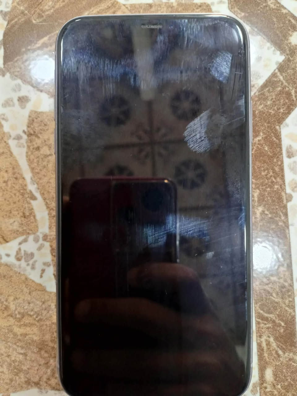 سلام عليكم
آيفون ١١عادي 

* 💾 السعة: 128GB
* 🔋 صحة البطارية: 69%
* ✅ الجهاز ما مفتوح ولا مفكوك (وكالة)
* 📱 شغال بدون أي مشاكل

💰 السعر: 250 ألف دينار (قابل للتفاوض


**إذا كنت صاحب هذا الإعلان وتريد حذفه لأي سبب، رجاءا أرسل رسالة إلى الدعم الفني**