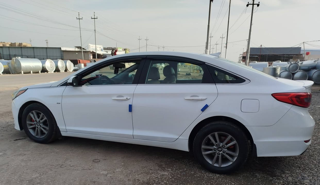 السلام وعليكم للبيع سوناتا موديل 2016 وارد امريكي ضرر 3قطع بدون دواخل شرط محرك جي دي اي مامفتوح شرط رقم اربيل دولي شرط الوكاله وتحويل. سياره جديده محرك كير صدر تبريد تدفئه كلو شرط السعر التصال عرقم /***********
