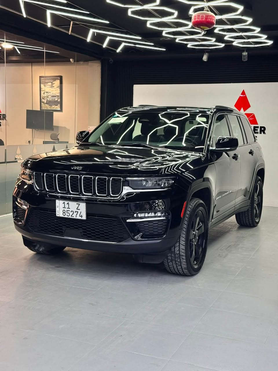 السلام عليكم
Jeep Grand Cherokee 
Limited Plus
2024 للبيع
عداد :20 الف ميل
داخل جلد أسود
بانوراما
تحكم بالستيرن
شاشة كبيرة
كراسي امامية كهرباء
ميموري كرسي السائق
تدفئة مقاعد امامية
تدفئة مقاعد خلفية
تدفئة ستيرن
خاصية دخول بدون مفتاح
كاميرا خلفية
رادار امامي
رادار جانبي
تحديد مسار
مثبت سرعة تفاعلي
تشغيل عن بعد
باب الصندوق كهرباء
STOP/START ENGINE نظام
ALPINE نظام صوت
حساسات خلفية
اوتو بريك خلفي
هاند بريك كهربائي (بصمة)
اضوية امامية LED
اضوية امامية زينون عالي/واطي
كشافات ضباب زينون
4 وضعيات قيادة
اضوية خلفية LED

السيارة بيهة تايرات لاندكروز وويل نجمة المرغوب

حادث جاملغ وباب بچم كبس وبالعراق صار بيهة باب نفس الجهة والسيارة تبديل 3 قطع اصلية بلادي نفس اللون بدون صبغ
 
العنوان : بغداد 
للاستفسار : ***********
