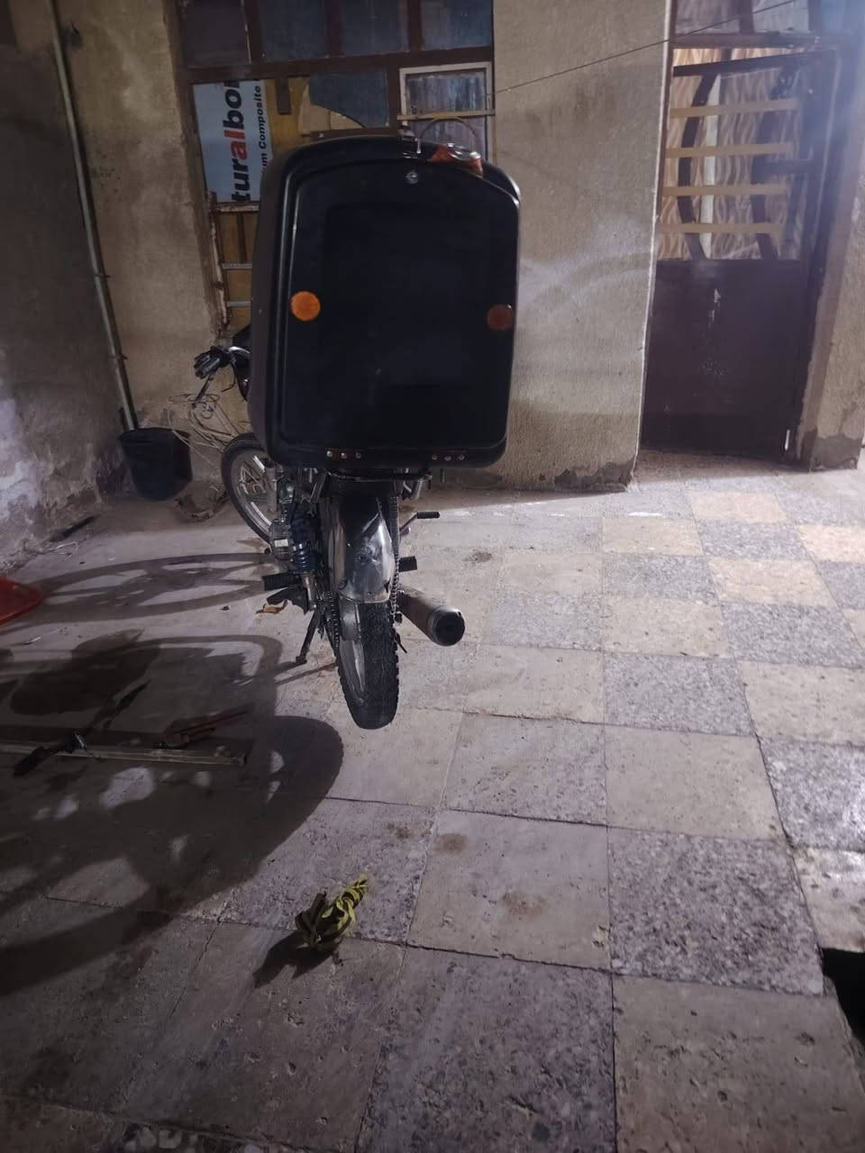 سلام عليكم دراجه ايراني 21دراجه اوراق كامله دراجه سعره 300 مكانه البياع الدوانم ***********
