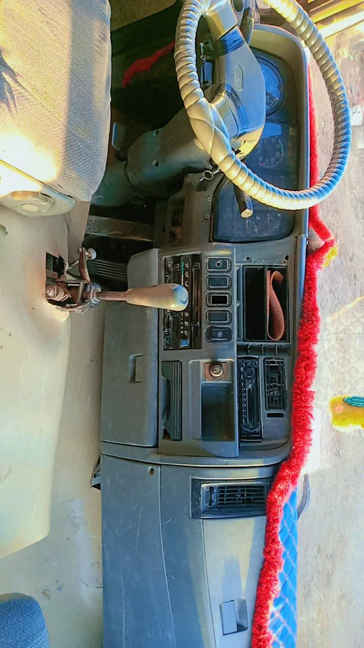 السلام عليكم سياره فوزه مربع قماره بزون مكينه 14سوبر لابخار ولاتنقيص شاصي 6وربع بلاد مكفول تخم تاير  رقم نجف مداور ثاني يوم السعر الاتصال على الرقم ***********
