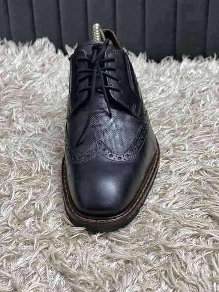 بالەی ئەوڕۆپی مارکەی بوگاتی ئەلمانی ئۆرجنال ئەسلی قیاس ٤٢..خاوێنی ٩٥/١٠٠ ..حذاء باله اوربى ماركه بوكاتى المانى اورجنال اصىلى النضافة ٩٥/١٠٠ قياس ٤٢ ..يوجد توصيل للجميع المحافظات *********** 🇩🇪 🇩🇪 Germany 🇩🇪
