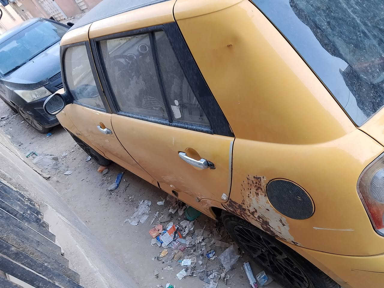 سلام عليكم شباب ليفان ٢٠١١ صفره تخم تاير جديد وباور جديد دايمنو جديد وقاعده فيت بم جديده  ومكينه جديده قبل شهر شادهة مال كورلانقص شغلات بسيطه مكان سياره بغداد سعر ٢٠ورقه وبيها مجال ***********
