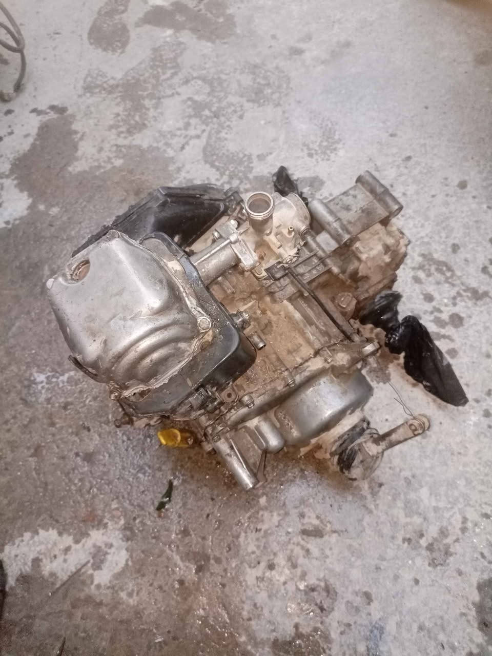 ‎مكينه بياجو موديل 21 شغاله بيها فقط يطق  السعر 250وبي  مجال ***********‎ بغداد, العراق
