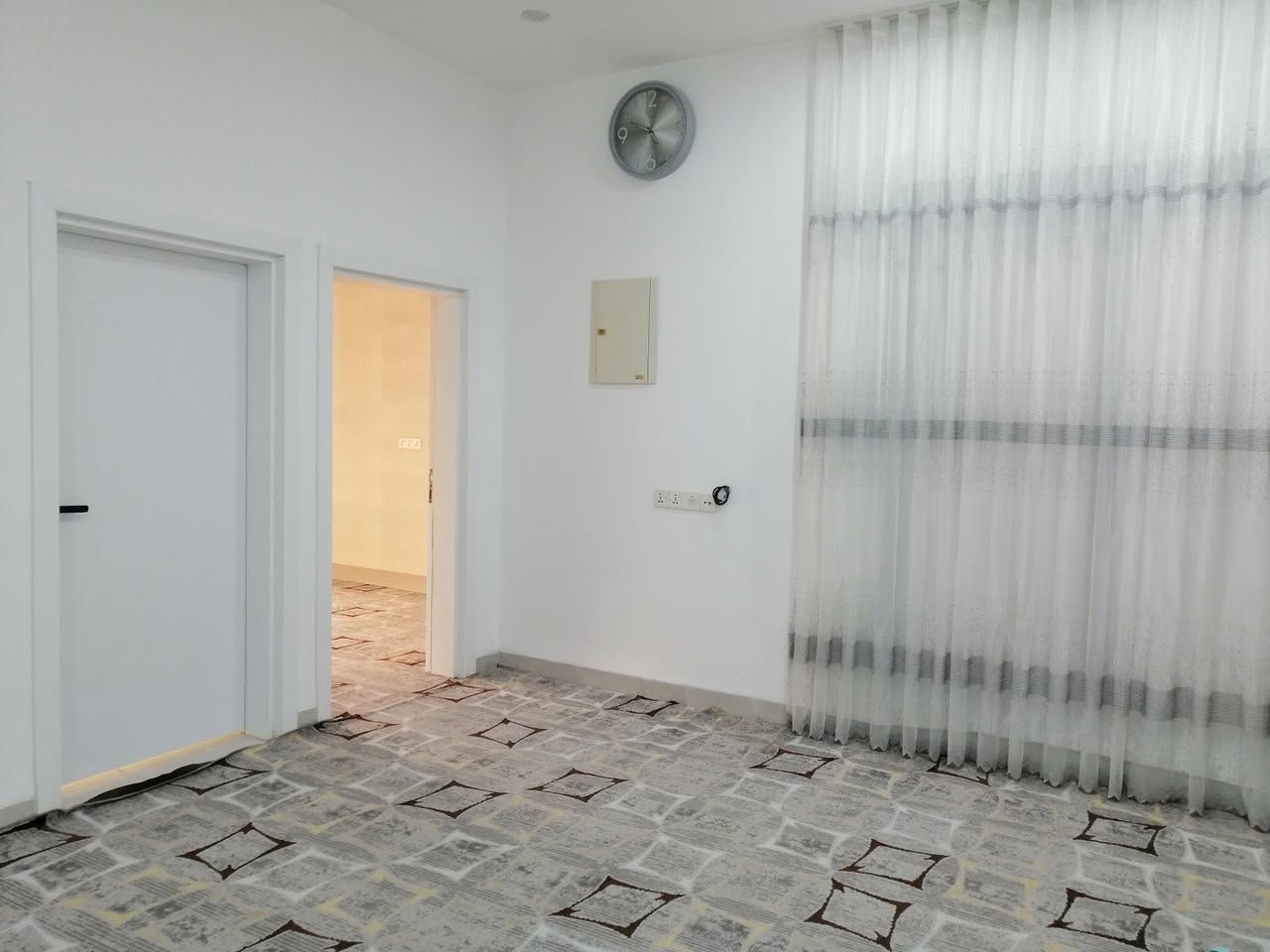 بيت للبيع خانقين ١٥٠ النزال ٢٠ الواجه ٧ونص  داره كوناره قريب عالسوك بناء جديدفول مواصفات سعره ٨٥ بي مجال بيها مطبخ حار بارد استقبال هول داخلي غرفه مجموعة صحيات بداخله الدرج طابق ثاني غرفه نظام دكت مغربي مكان سبالت والكامرات دفن شبابيك المنيوم دبل جام كاتم ***********
