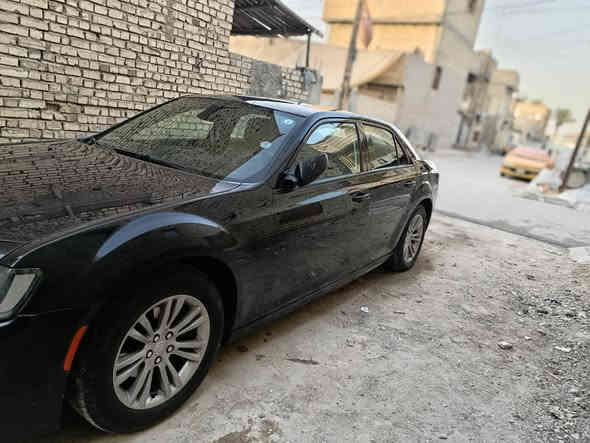 السلام عليكم عندي هاي 2017 بسمي 
حادثه جاملغ خلفي الايمن وشويه 
من الباب الخلفي والجاملغ الخلفي الايسر 
صبغ قبق الجنطه سليم فقط الجاملغات 
وبيه صبغ شبر بالقماره والباقي مكفول بدون ارباك 
ماشيه 150 ميل 
ادامه كامله 
مواصفات S 
سياره نظيفه كلش 
سعره 195 
مكاني بغداد مدينة الصدر 
رقمي ***********
