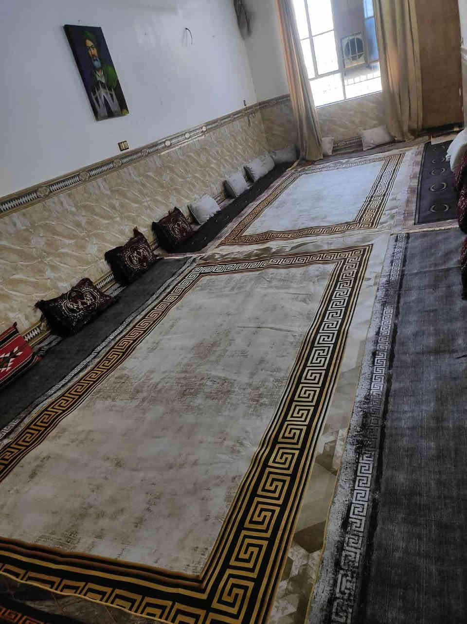 دار للبيع 170م السعر 45وبي مجال  
كوفه شارع المعمل قرب صوره الوئلي 
يحتوي علىٰ غرفتين وصاله وستقبال ومطبخ وصحيات 
قريب عن شارع مشمول بتطويب ***********
