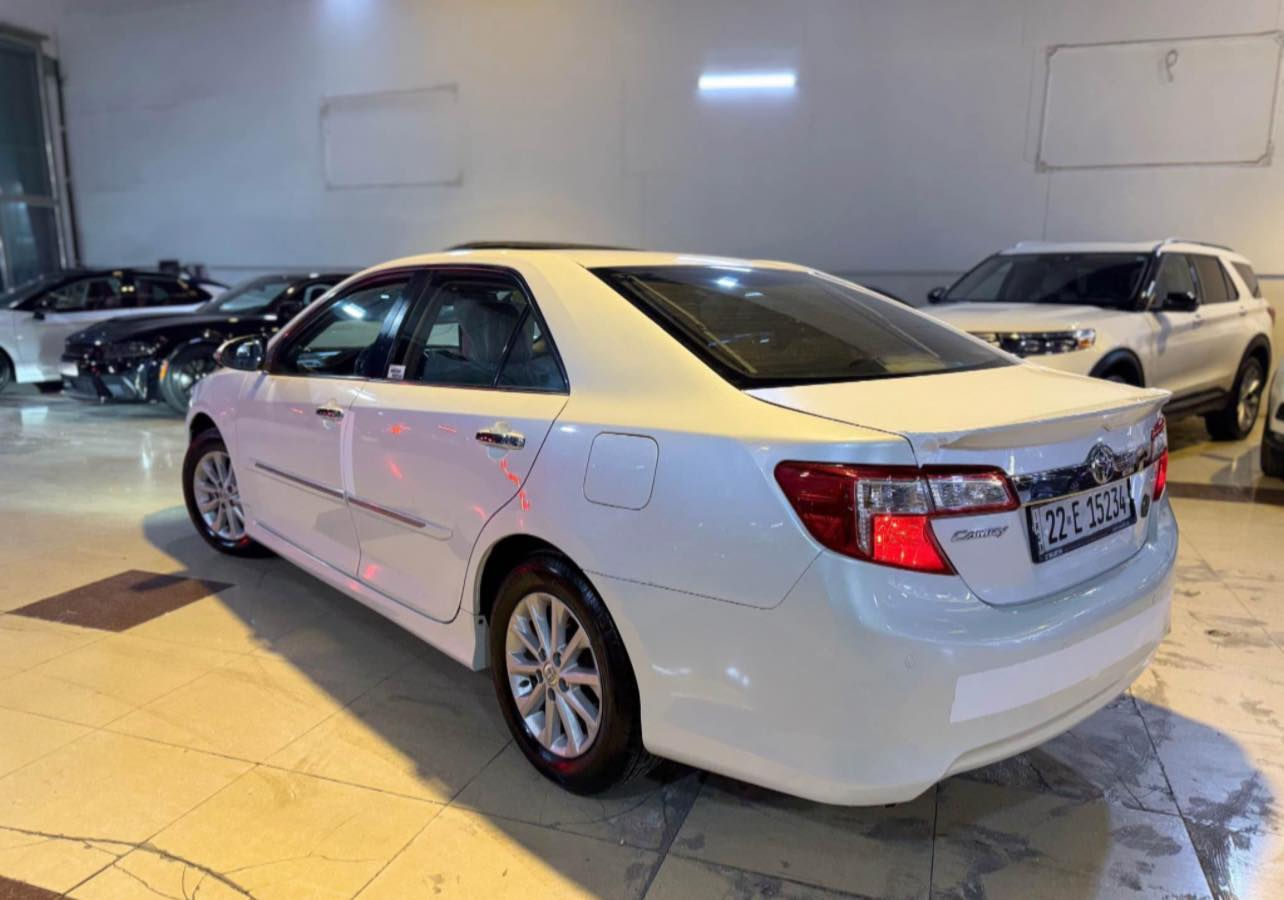 ئۆتۆمبێل: تویوتا كامری ٢٠١٢ خلیجی 

گێر و مەكینە تەبرید هەمووی بەشرت 
سبوغ و لێدان هیجی نیە 
 
ســــعر $ یەک کۆمێنـت بکە راســـتەوخۆ بــۆ دێـــت🟢

٢جێ ساردەكوتی هەیە 
مواسفات خلیجی GlX سلایت 
پەردە كارەبایی  كوشن كارەبایی 
تەبرید مەركەزی ئاوێنە ئیشارات 
رەقم و سنوی نوێیە بەناوی خۆمە  

ژمارەی خاوەن سەیارە :***********
