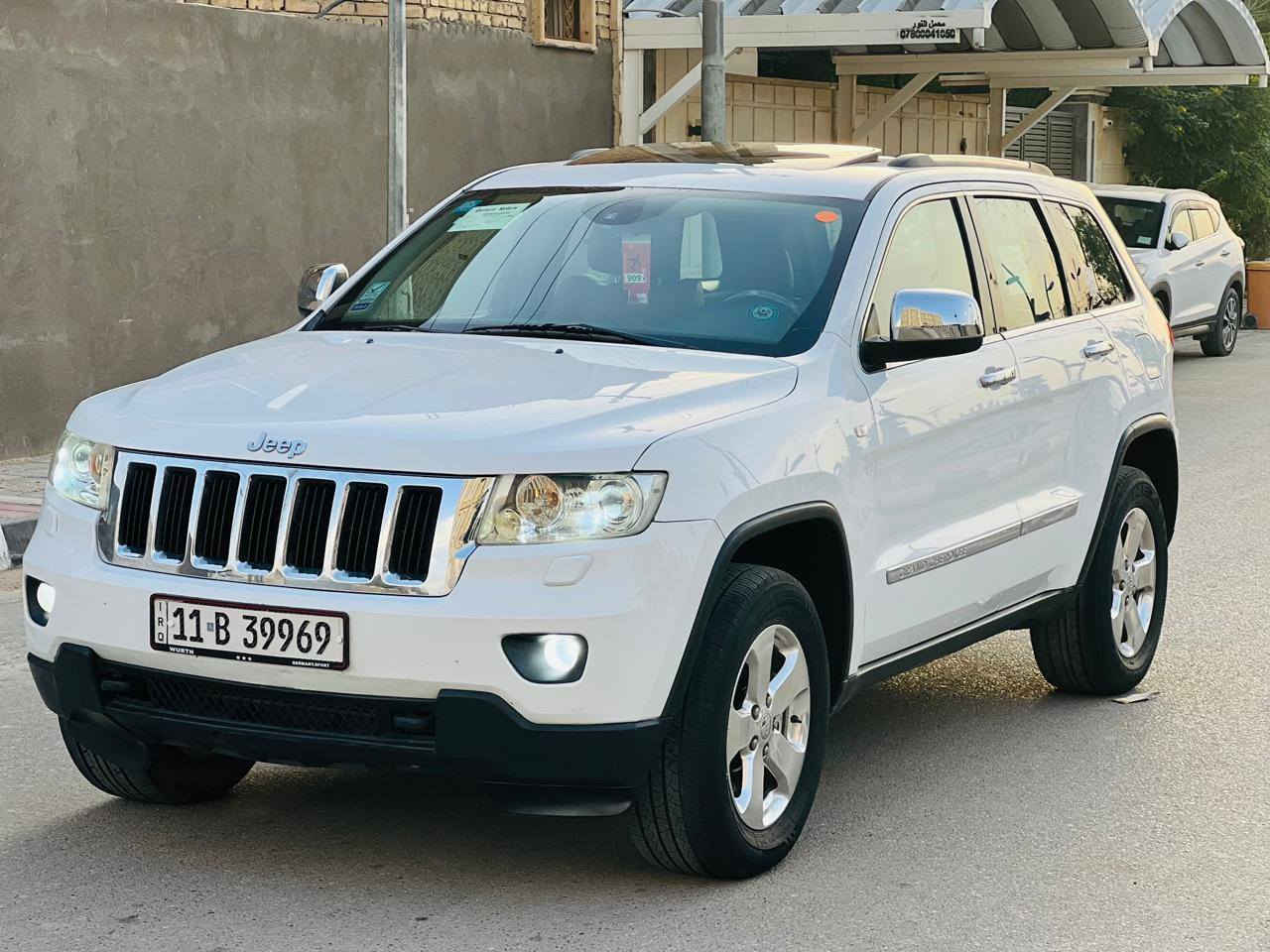 السلام عليكم ورحمة الله وبركاته.                               جيب لاريدو  2013 حره بغداد تحويل مباشر خليجي وكالت العرصات فول مواصفات واحد عله واحد سياره  كلش جديده ماشيه 80 حقيقي سياره كفاله عامه حته الدعاميات عده رشه بصيطه بل جاملغ والباقي كفاله حته من البارد  مواصفات السياره محرك 6 ) 3600) سلندر
1 فتحت سقف 
2 لايت عدسه + لد نهاري
3 زراك لايت + حساس امامي 
4 حساس خلفي + بلاجكتور ضباب خلفي
5 شاير جانبيه
6 ويل كب خليجي نيكل حجم 18
7 كشن جلد + كهربائي 
11 شاشه كبيره السعر 183 وبيها مجال الشري  سياره جديده وجاهزه مكاني ناصريه مركز اللاً استفسار تصل *********** اتصل
