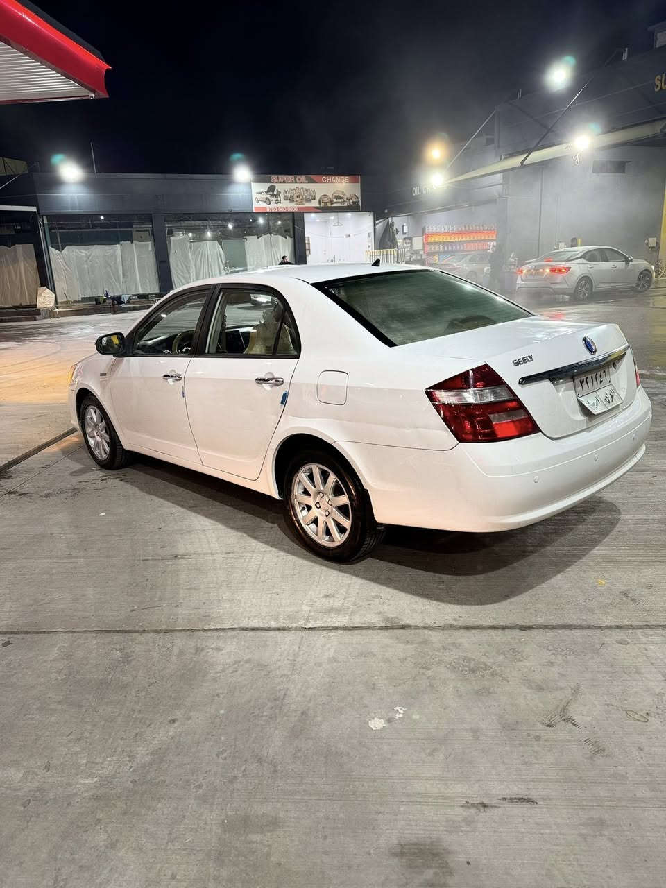 جیلی ٢٠١٣ سەیارەکە گیر مەکینە هەمووی بەشەرتە سەیارە تایەی هەمووی نویە زۆر توندوو پوندە کیڕو مەکینری نەکراوەتەوە ١٧٥٠٠٠ هەزار ڕۆستوە  سەیارەکە  یەک پەڵەی سبوخە سعر ٦٠ وەرەقە کەمەک مەجار  ڕەقەمو سەنەوی ٢٠٢٤ بەسەر جووە سەیارەکە بەشەرت بەناوکردن غرامە
***********
