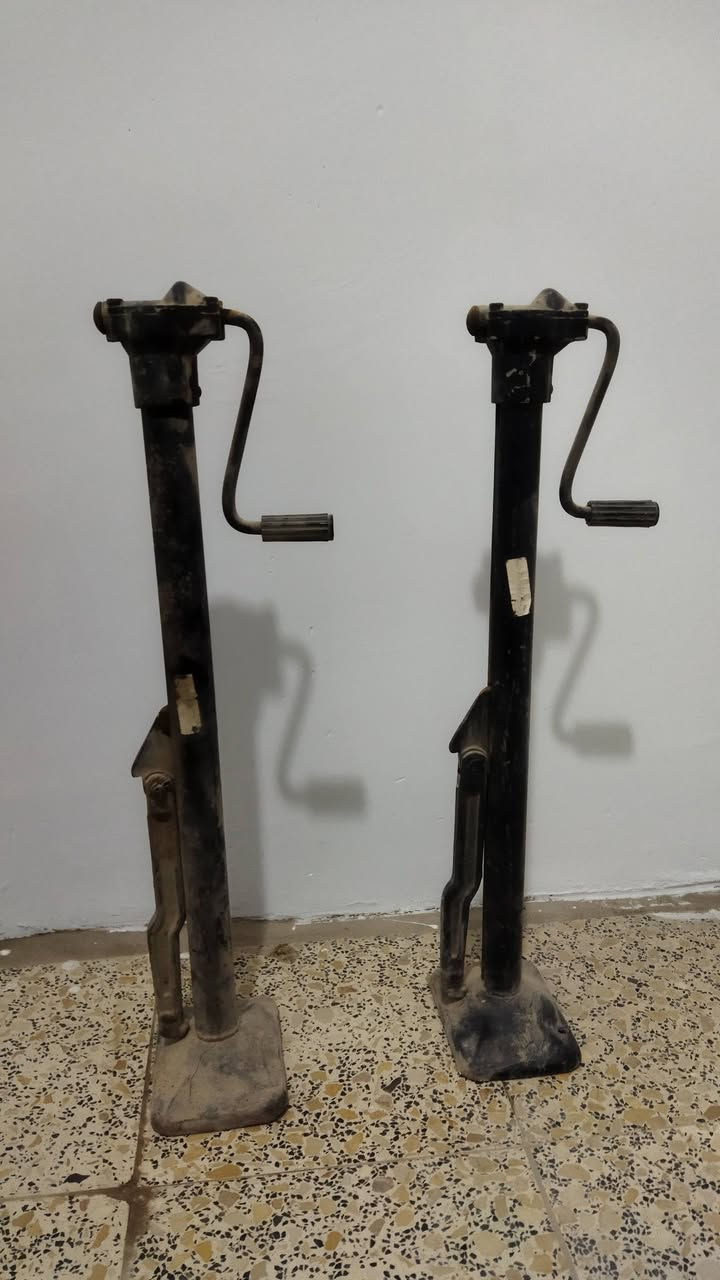 السلام عليكم ادوات احتياط فولكا اصلي للبيع للتفاصيل الاتصال بالرقم ***********
