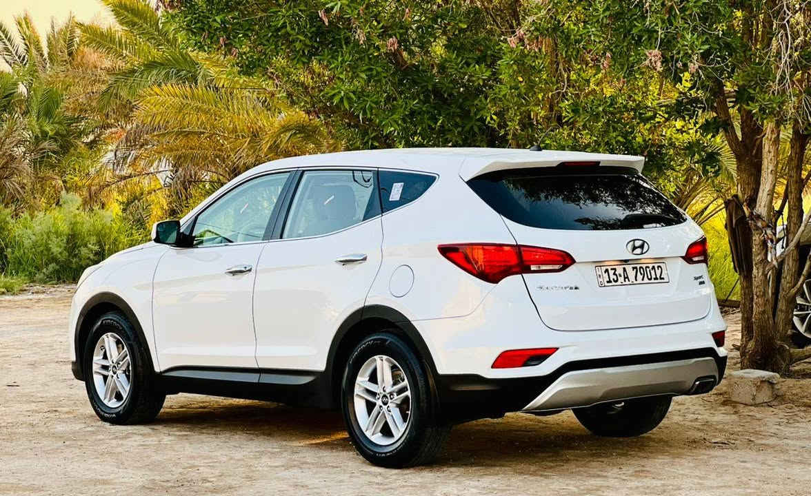 بسم الله الرحمن الرحيم
سنتافيا 2018 للبيع مشروع وطني دولي باسمي تحويل مباشر 
مواصفاتها 
مكينه كير حداديه تبريد كله جديد استخدام شخصي ماشيه 64 
محرك 2400
داخل لونين تبريد قطعتين كاميرا تحكم 3 انظمه قياده ارضيه جلد اضافه الى مواصفات أخرى
حادث خفيف تبديل جاملغ وصبغ طرف البنيد 
السعر 164
للاستفسار 
***********
