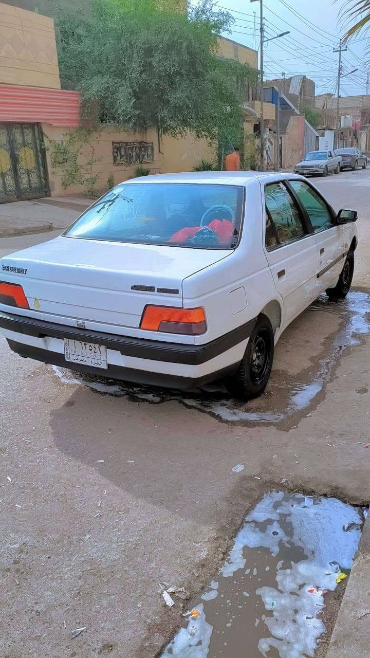 بيجو 405 كير ومكينه خير من الله وتبريد شغال حداديه امام وخلف كله جديد سنويه ساقطه من سنه راعيه موجود ويحول  التواصل واتس  ***********
