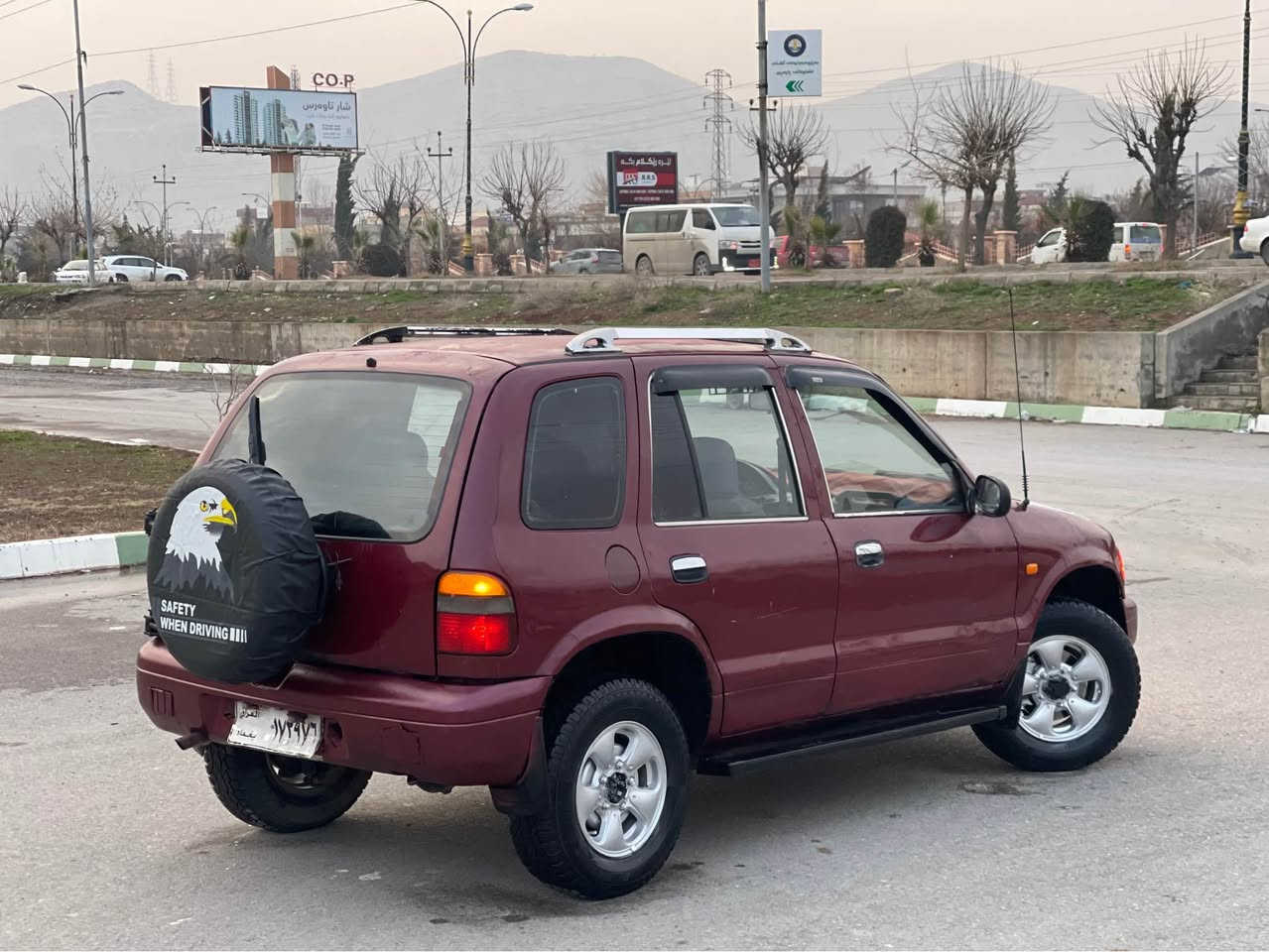 بەناوی خوای گەورە و میهرەبان 
شتی تایبەت و ڕاقی خوار هەموو بازاڕ 

١٨$ قفڵ قفڵ بۆ مەحامەلە تەلەفون مەکە 📵

کیا سپۆڕتاج. ئاڕم پلاستیک سلێمانی. مۆدیل ١٩٩٦ 

مەکینە ٨ کابرێتە لە هەمووی خۆشتر. مەکینەی تازە تەحمیر سفر سفرە ڕێک   کابرێتەی تازەی لەسەرە هەست پێناکەی ئیش دەکا 

ئاڕم ئەوەلیات  موس بڕاوە گێڕ مەکینە ئەکسل بەشەرت

٤ تایەی جەبەلی لۆک و. ویل کەپ

نوکە دەرزی دەحمی نیە لە ڕەسمەکان جوانترە سەیارەکە  

سوکان پاوەر و ٤ جام کارەبا 

تەنجیلی مەرزیەم بۆ بەستوە سەوتێکی زۆر خۆشی هەیە 

کامل لایت و بەگلایت و گەرمی چواری. و فڵچە هەر هەمووی بەشەرت ئیش بکا 

هەتا بڵێی توند و تۆڵە. لێخوڕینی تا بڵێی خۆشە 

دەبڵ ئەکسلی ئیش ناکا   

ئاڕم پلاستیک بەشەرتی هەموو کوردوستان پێ بگەڕێ 

ناو گاحی تێگیراوە.  زۆر مەزبووت

هەتا سپێری مەزبوتیشی لەگەڵە . سپێر لەکۆڵ 

بێ خایس  بێ لێدراو بێ وەرگەڕان 

لەخزمەتان دام شوێنم ڕانیەیە قفڵ قفڵی ١٨$ گەڵایە 

***********
***********

Viber. Wast app رانية, السليمانية
