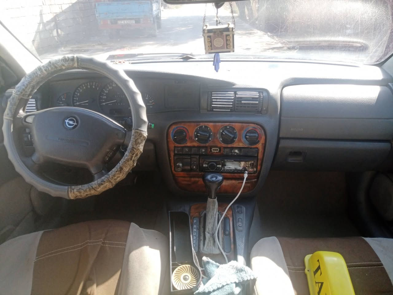 السلام عليكم اوبل بزون موديل 98 مكينه 2500 كير اوتو رقم بغداد سياره خير من الله مكاني بغداد السعر 45 بيه مجال بصيط تواصل ع ***********
