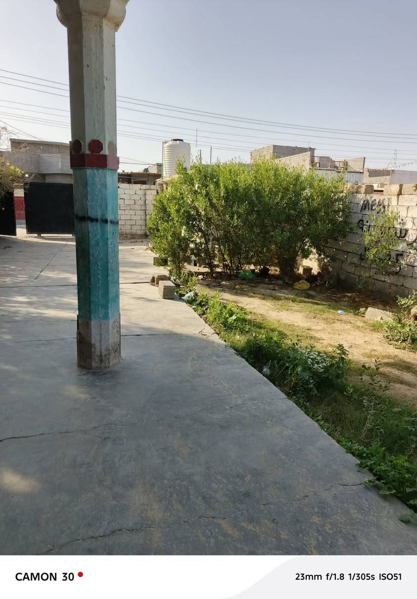 السلام عليكم دار في حي المختار للبيع المساحه 650 متر يحتوي على غرفتين وصاله وديوانيه ومطبخ وحمام الجنس عقد زراعي مروج بي معامله ومسجل بالبلدية( اقرب نقطه داله جامع ابو طلحه ) السعر 55 مليون للاستفسار / ‏‪***********‬‏
