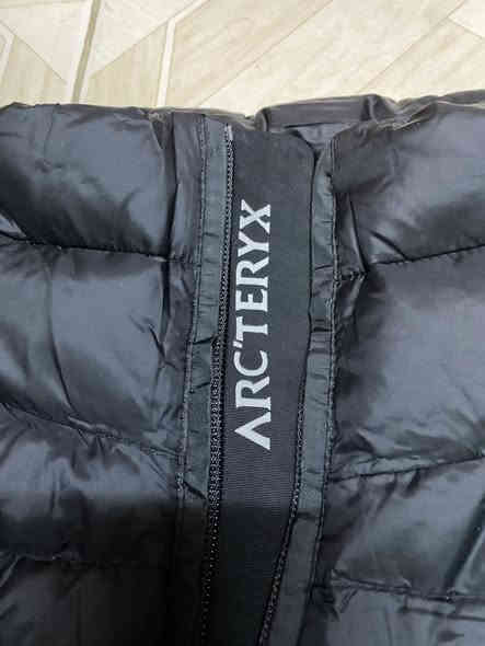 arcteryx 
size \M/L
orginal
نظافە%100
بالە غیر مستخدم
توصیل جمع
وزن\70/80
***********
