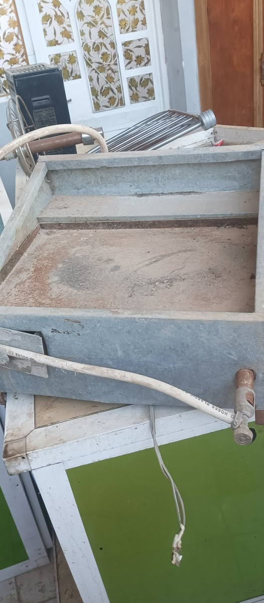 غراض كافتريا للبيع الاتصال على هذا الرقم *********** نجف الاشرف حي المكرمة
