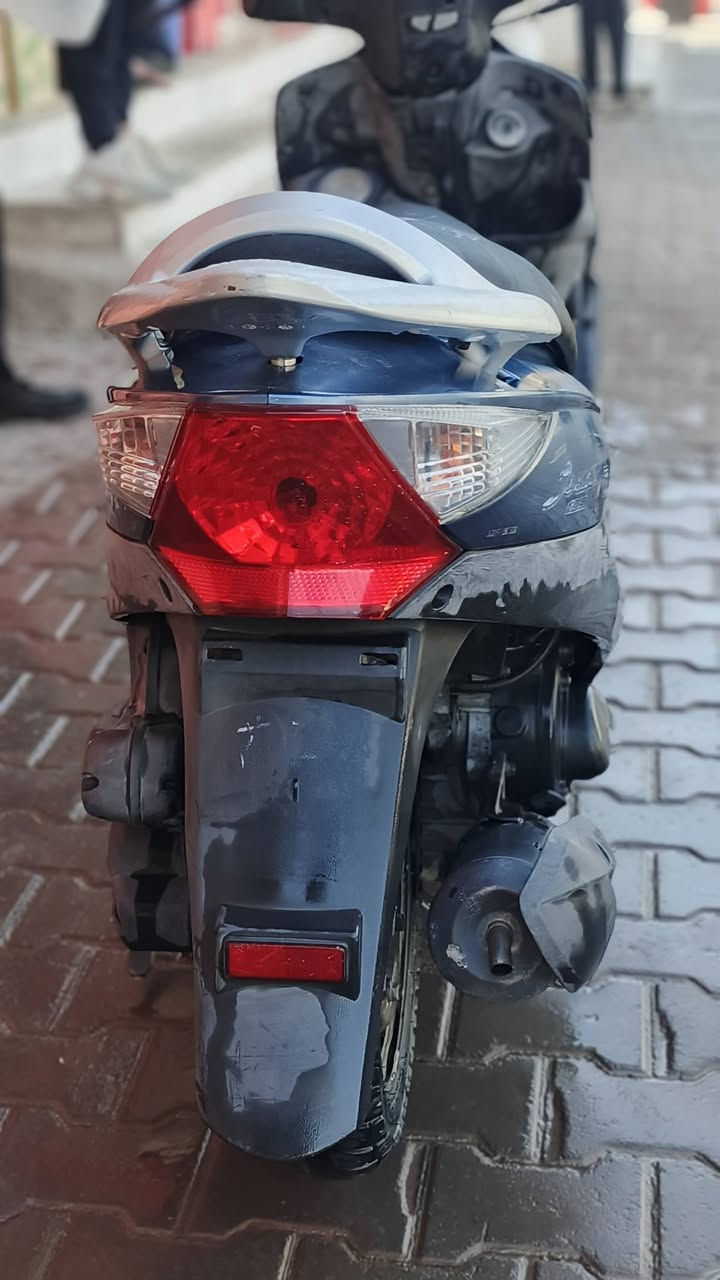 السلام عليكم شباب كامكو للبيع السعر 900 وبيها مجال مقفوله الدراجه سلف كهربائياتها محرك   مقفوله دراجه الشراي الشراي حيدق على هذا الرقم*********** هلا بيكم بيعه سريعه
