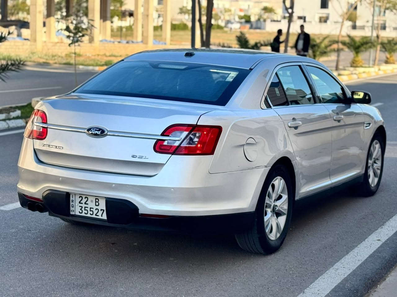 السلام عليكم للبيع فقط
فورد تورس 2010 امريكي  
#السعر ( 89 ) $ ورقه
للاتصال ***********
بيه جاملخ وصندوك صبغ 
والسونار مرفقه
 مواصفات SEL
محرك V6 ممفتوح
دواخل جديد
 حجم محرك 3500 
كير محرك بشرط
كشنات كهرباء     
وثبيت سرعه
لايتات زنون
تحكمات استيرن
صدر امامي خلفي جديد
طخم تايرات جديده
شرط غرامة و تحويل 
رقم اربيل جديد
 سنويه  لحد 2027
عنوان ديالي خانقين
