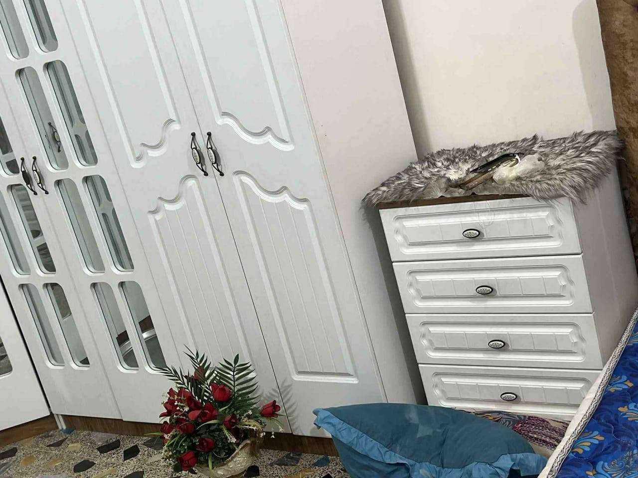 السلام عليكم غرفة اخشاب للبيع
***********
