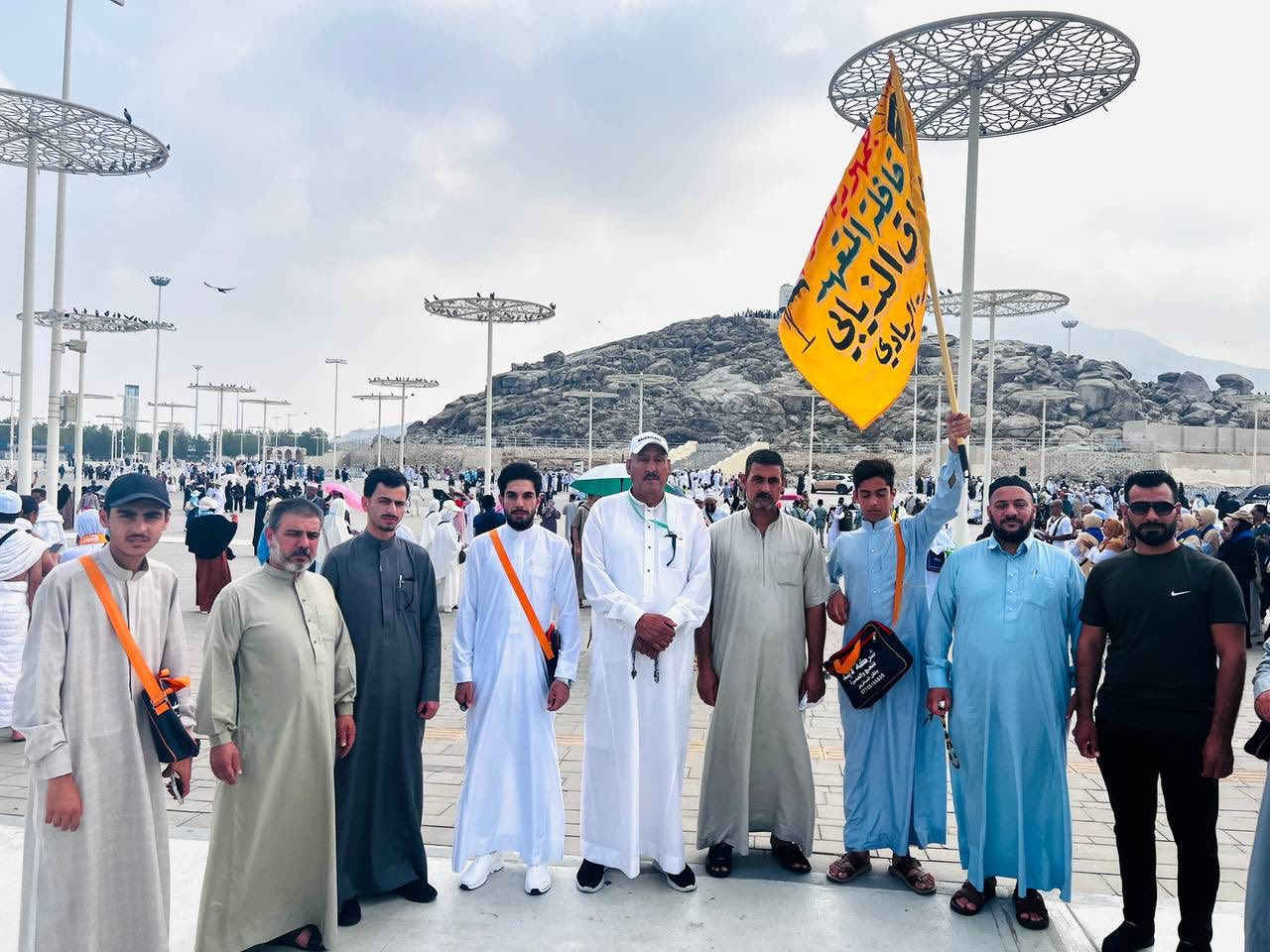 #عُمرة🕋
"على بـركة الله تعالى بدأ #المتعهد_ميثاق_الذيابي بإستلام جوازات العُمرة للموسم الجديد للعام 1448هـ"

"عُمرة الشهر السابع 🕋برًا🚌؛ سارعوا بالتسجيل وتسليم جوازاتكم، للتواصل: 
*********** - ***********

أو مراجعة مكتبنا الكائن: الرمادي - شارع الأطباء - قرب جامع الشيخ عبدالملك السعدي: ***********

#المتعهد_ميثاق_الذيابي
