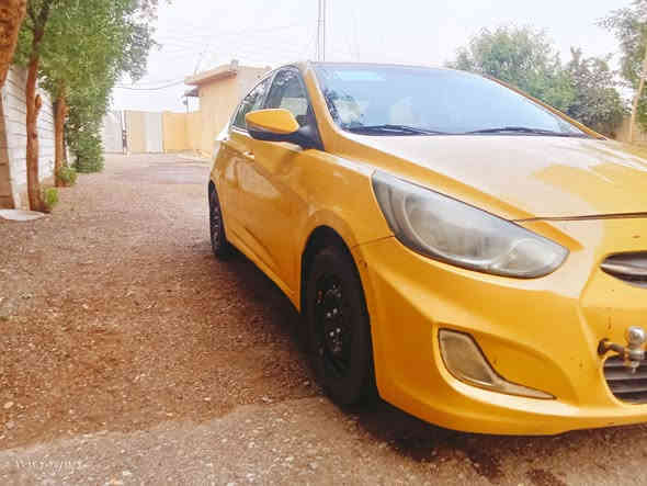 السلام عليكم 
اكسنت خليجي 2013 عنوانها بغداد جسر ديالى القديم 
باسمي مباشرة اخوان المكينة ما أعرف حجمها ناس تكول 1400 وناس تكول 1600 السيارة جاهزة ما بيها نواقص
مكينة كير تبريد تخم تاير جديد 
السعر المطلوب 82
للتواصل ***********
