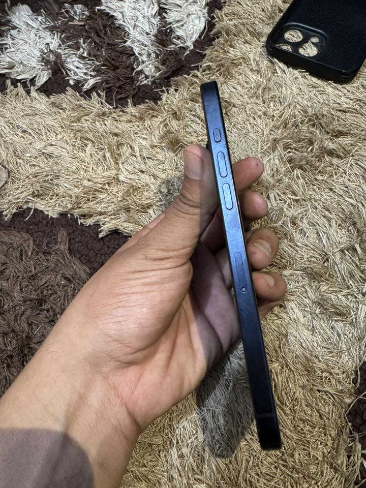 السلام عليكم تلفون ايفون 15 برو ماكس نموذج m بطارية 87 تلفون نضيف لوك 
سعره مليون و200وبي مجال شرط مامفتوح 

‭0774 651 0856‬
