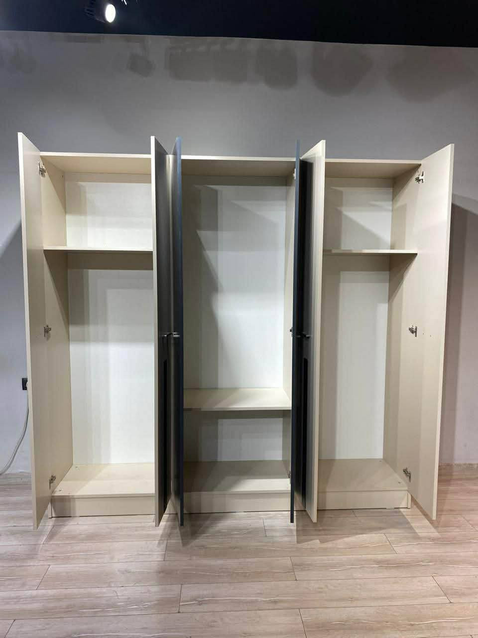 ‏‪***********‬‏
