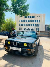 بي ام E30 • ١٩٩٠ • مكينه گير شرط