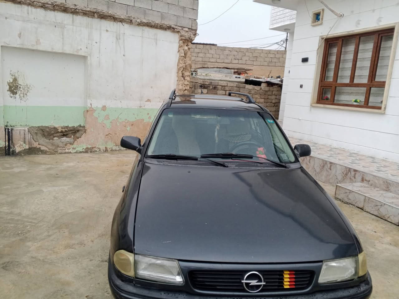 السلام عليكم وبل استرا ستيشن موديل 1996السعر 55ورقه بي مجال للطيبين سياره ورد ياباني محرك 20 لا صرف ولا نفخ سياره وضع شركة ستير بوار لون اسواد فحمي شرط اي خياس ما بي تدفيه شغال تبريد مو شغال نقص رهديتر مال تبريد باتري جديد يطارات خلفي جديد امامي نصف عنوان السياره موصل ايسر


**إذا كنت صاحب هذا الإعلان وتريد حذفه لأي سبب، رجاءا أرسل رسالة إلى الدعم الفني**