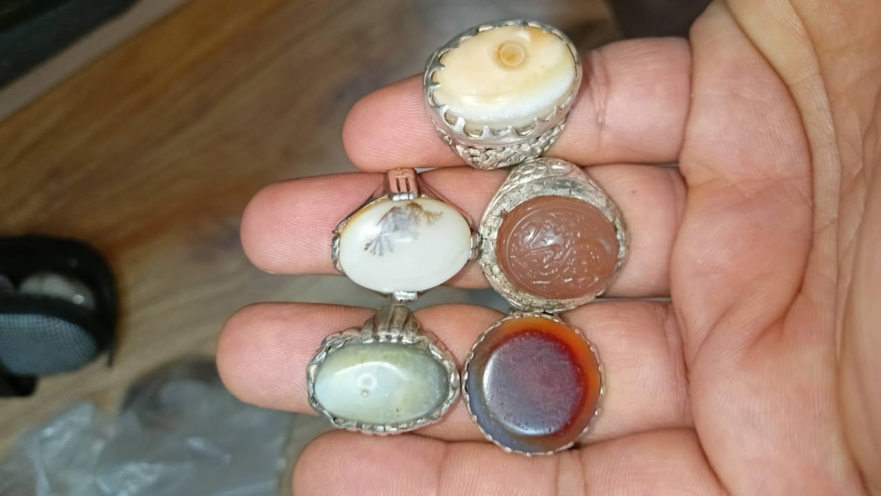 محابس فضه عدد5 بيع شلعه محده بسعر قفل 150 الف نهائي توصبل كافه محافظات 6 الف


**إذا كنت صاحب هذا الإعلان وتريد حذفه لأي سبب، رجاءا أرسل رسالة إلى الدعم الفني**