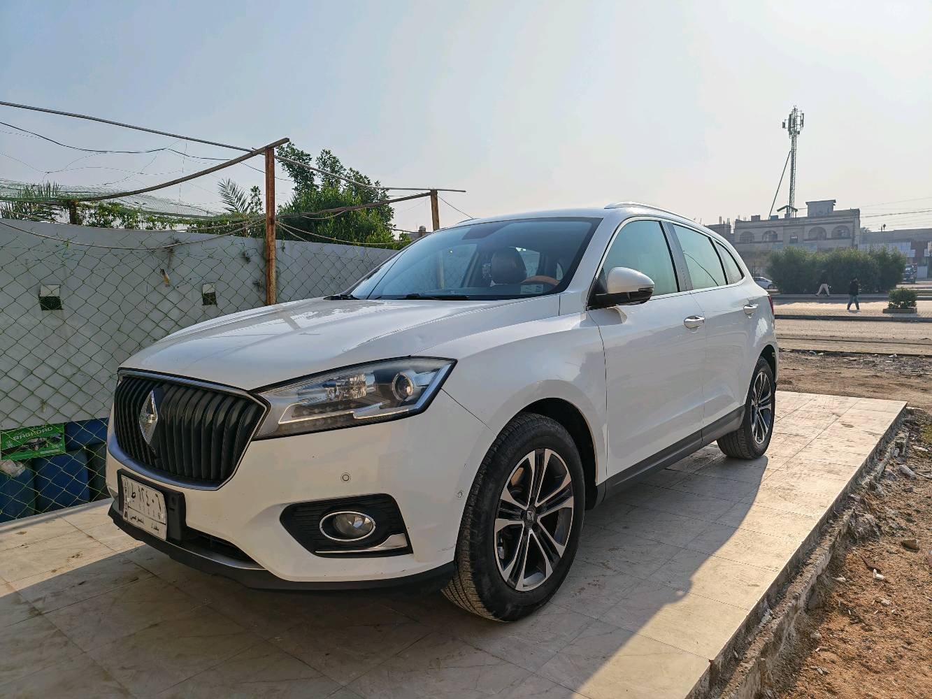 السلام عليكم Borgward Bx7 2017 ألمانية انتاج الصين سيارةSUV فورويل فول مواصفات رادارات خمسة كاميرات حساسات امامي خلفي السيارة على وضع الشركة مجرد حالوب 140 ورقة بيها مجال بسيط السيارة بغداد ***********