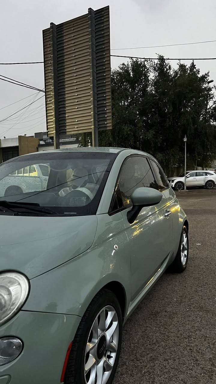 السلام عليكم مكلف بلنشر للبيع فيات موديل   2017 مكينه 1400 باسمي تحويل ثاني يوم والسياره بيهه بنيد صبغ ودعاميه فقط والسياره جديده بمعنى الكلمه السعر 83$ اي استفسار اتصل على هذا الرقم ***********
