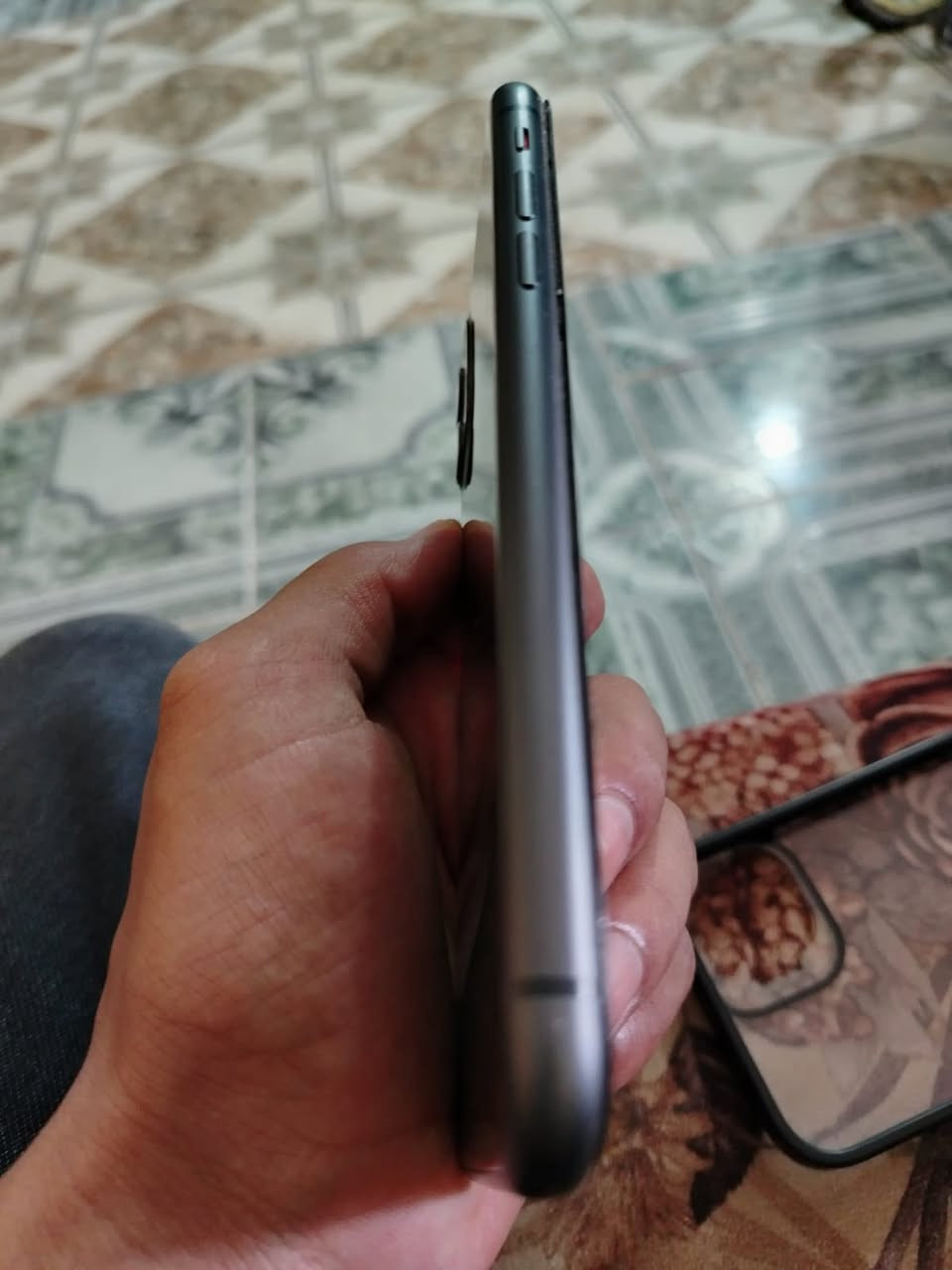� iPhone 11 بحالة ممتازة
• سعة 128GB

• الجهاز نظيف جداً ومُعتنى به بعناية فائقة
• جميع الوظائف تعمل بكفاءة 100%
• لم يتم تبديل أي قطعة، الجهاز على حالته الأصلية
• استخدام شخصي وخالٍ من المشاكل
.
سعر 250 وبي مجال بسيط ما يناسبك لا تدخل وتكسر بسعره


**إذا كنت صاحب هذا الإعلان وتريد حذفه لأي سبب، رجاءا أرسل رسالة إلى الدعم الفني**