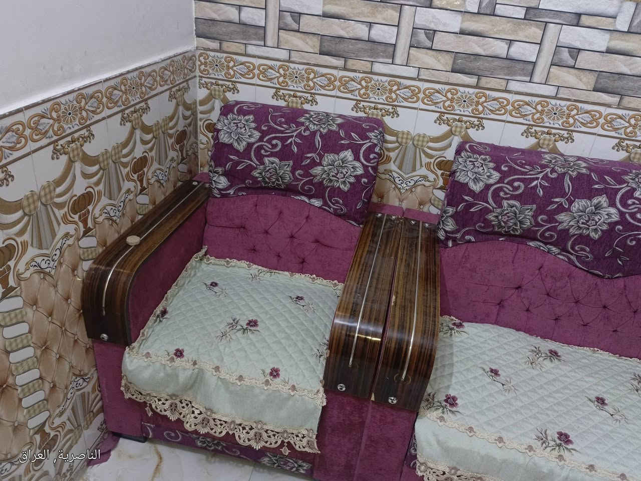 طخم للبيع 10مقاعد 
السعر 150وبيه مجال 
***********
