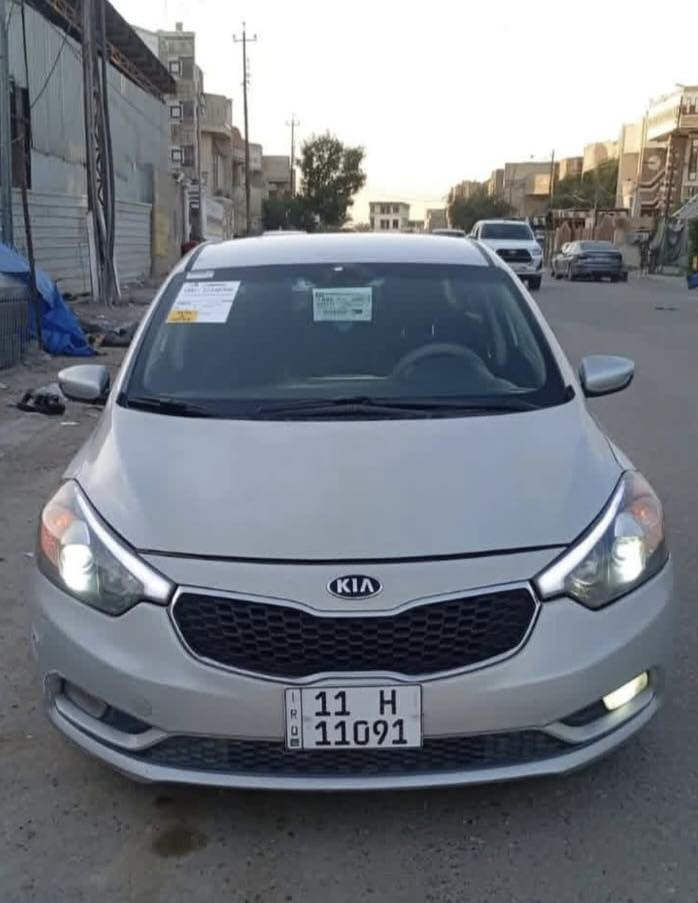 , كيا فورتي موديل ٢٠١٦ وارد أمريكي حادثها جاملغ خلفي بدون دواخل بيها ٤ قطع صبغ
مكينه ٢٠٠٠ دوش مكينه مكفولة تبريد ثلج
 سنويه جديدة بسمي 
الاستفسار تصل ***********
السعر 107 وبي مجال
